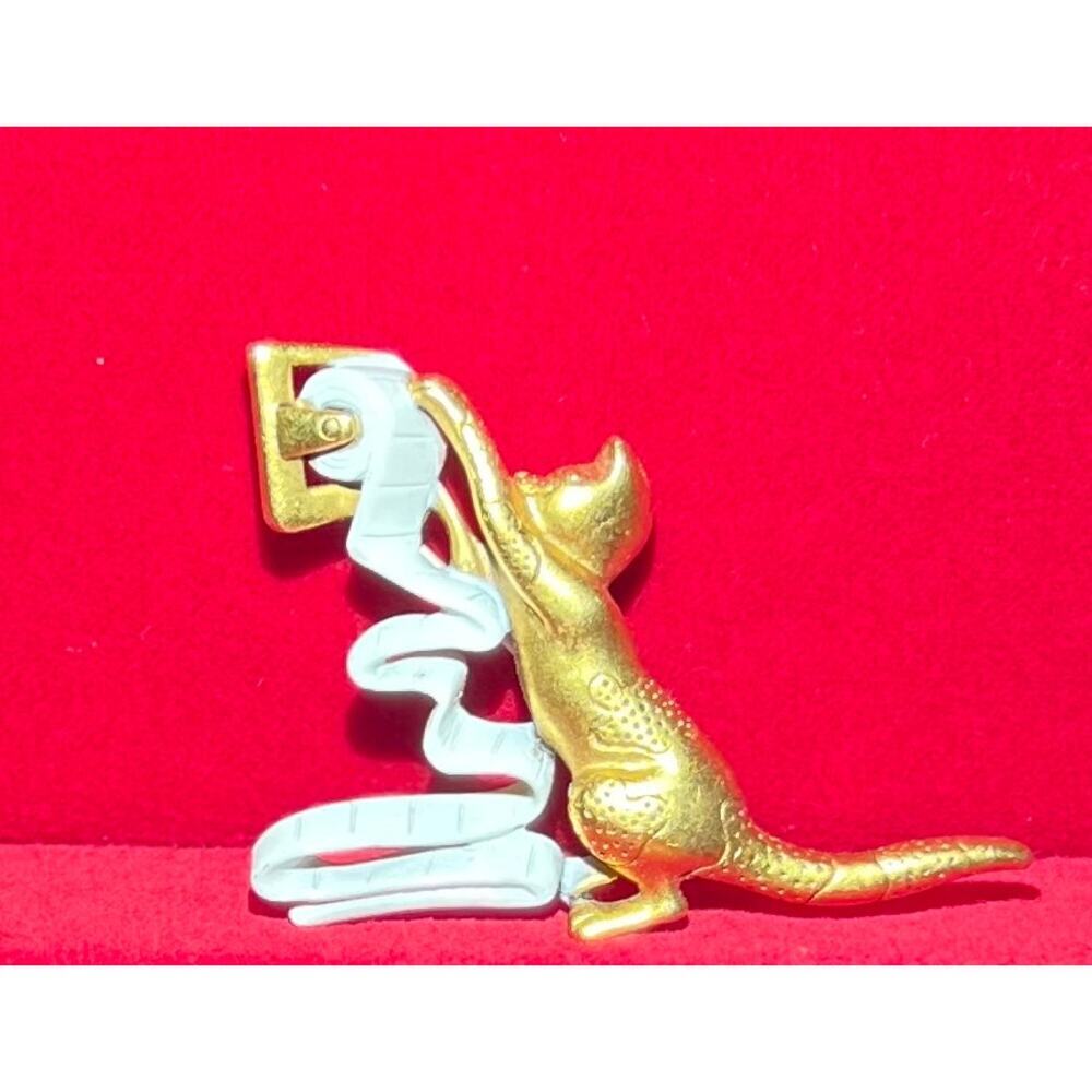 Danecraft vintage Cat Brooch